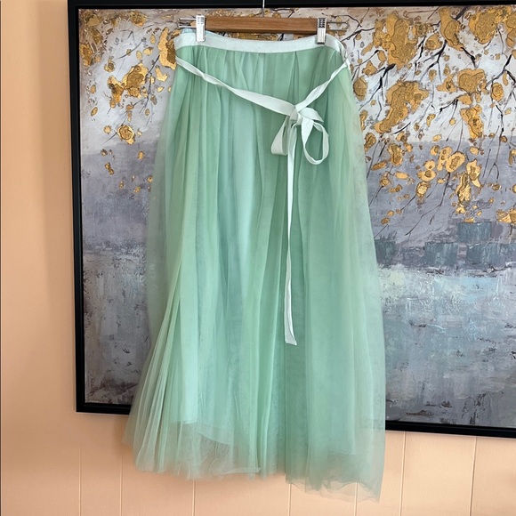 J. Crew Dresses & Skirts - J. Crew Mint Tulle skirt